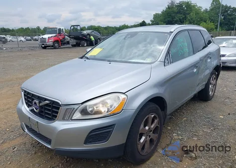 2012 Volvo Xc60 T6/T6 Platinum/T6 Premier Plus/T6 R-Design/T6 R-Design Platinum/T6 R-Design Premier Plus z USA, uszkodzony, nr VIN YV4902DZ2C2292882